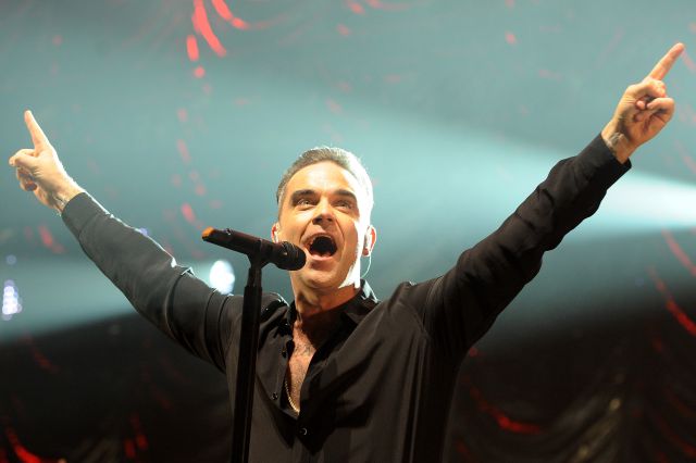 Robbie Williams quiere salvar la Navidad con su nuevo tema, ‘Can’t Stop Christmas’