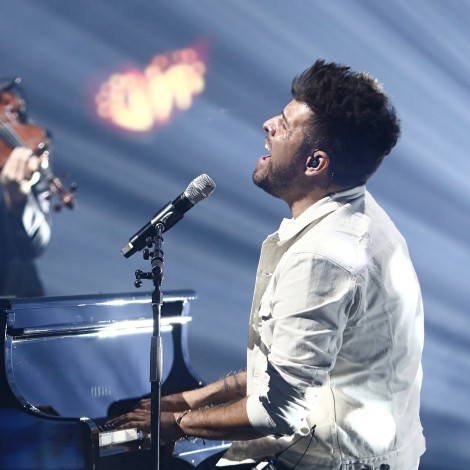Así fue la actuación de Pablo López en LOS40 Music Awards 2020 cantando ‘Mariposa’