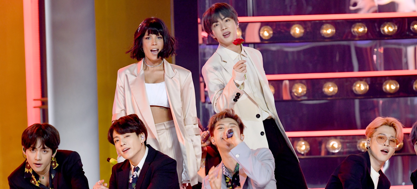 BTS, Halsey, Steve Aoki y Lauv, juntos en el concierto especial de año nuevo de Big Hit Entertainment