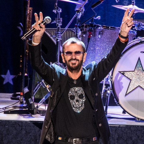 El productivo año de Ringo Starr: nuevo disco, libro y mucha pintura