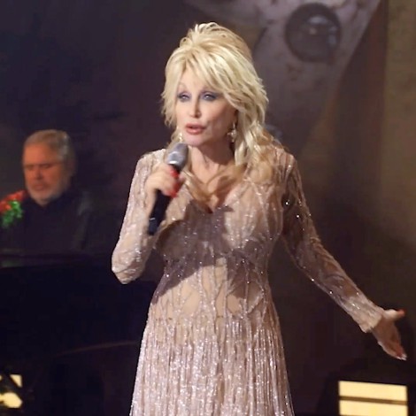 Dolly Parton entierra una canción en una cápsula del tiempo que se abrirá en 2045