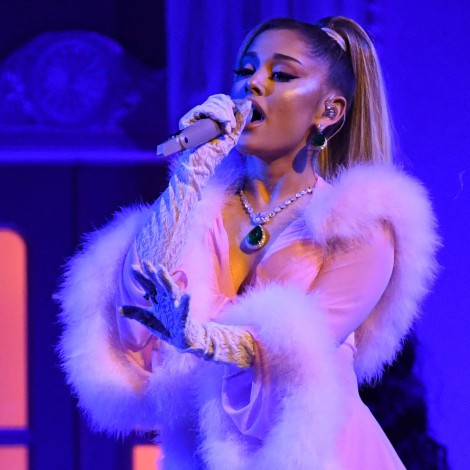 Ariana Grande anuncia el lanzamiento del Remix de ‘34+35’ (y las redes ya tienen a sus posibles colaboradoras)