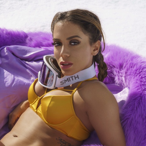 Anitta: “Me tuve que poner muy borracha para hacer el videoclip de Loco”