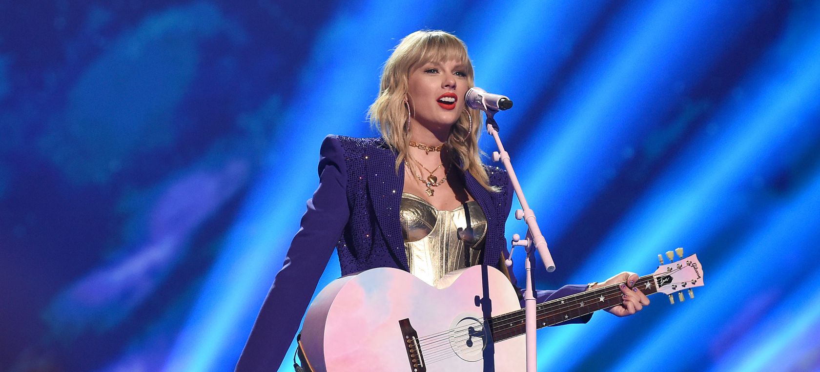Taylor Swift ya ha acabado de regrabar ‘Fearless (Taylor's Version)’, añadiendo seis nuevas canciones