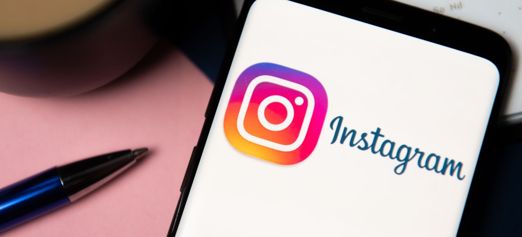Logo de Instagram, aplicación de tiene la función de 'filtros'