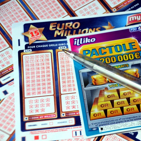 Una pareja pierde 210 millones de euros de lotería por una metedura de pata colosal