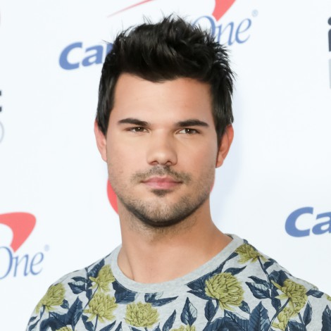 Taylor Lautner reaparece en Instagram para felicitar a su pareja
