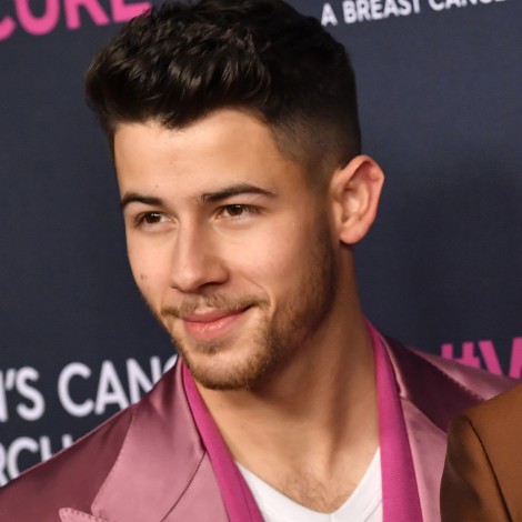 Nick Jonas saca ‘Selfish’ con los Jonas Brothers y asegura que tienen “hasta 100 canciones más”