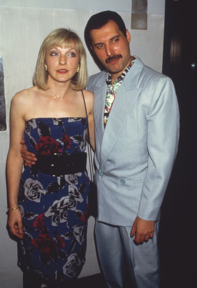 Freddie Mercury y Mary Austin en 1986.