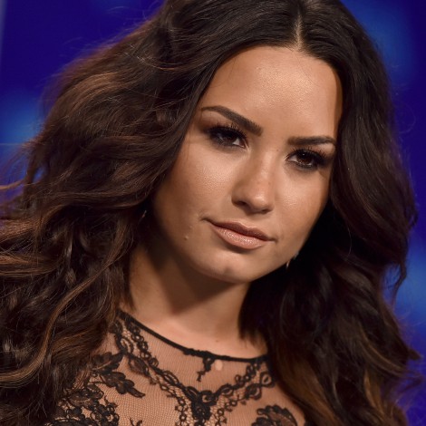 Demi Lovato le hace una brutal dedicatoria a su ex en 15 minutes