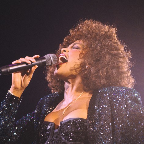 Abucheos y enfado en la última gira de Whitney Houston: 
