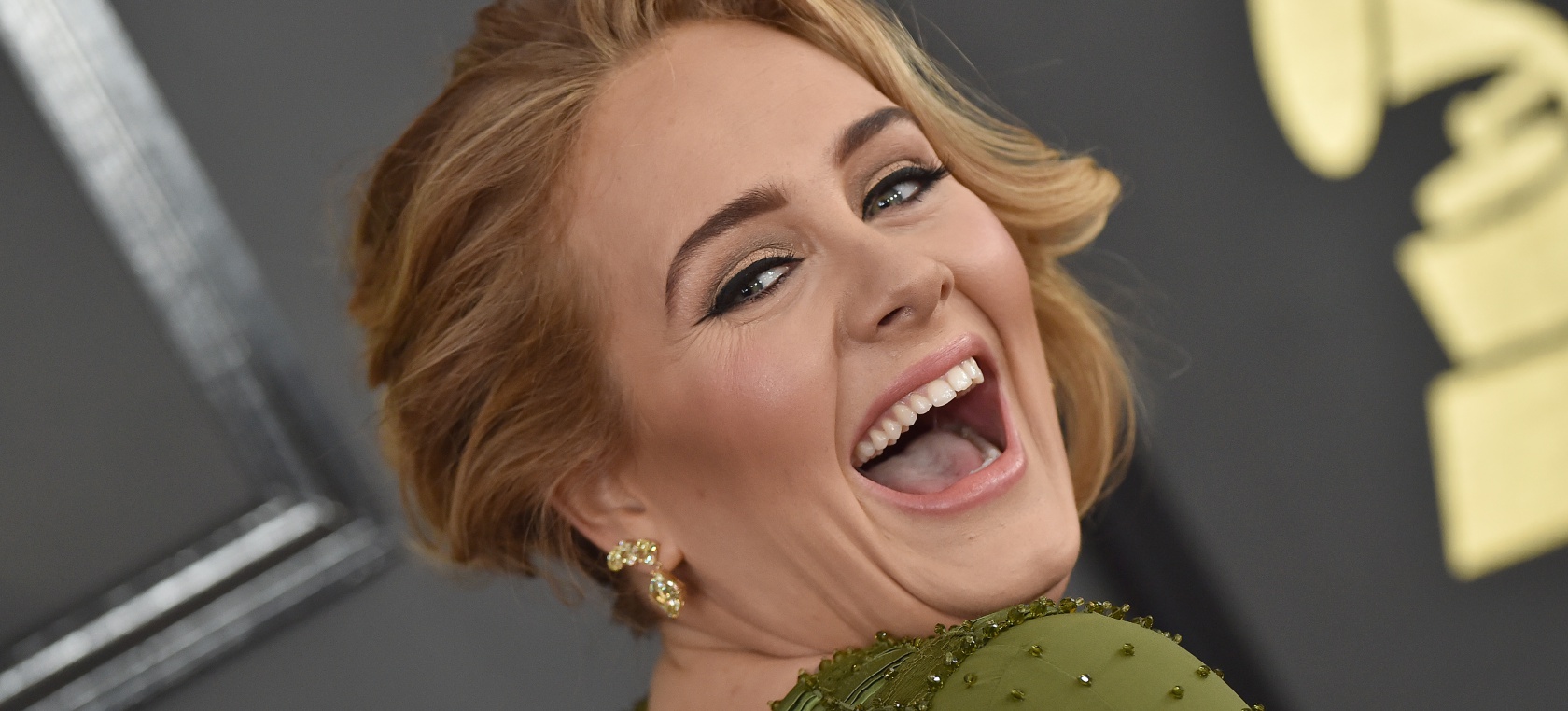 Las fotos de Adele en la fiesta de los Óscar no han gustado a todo el mundo