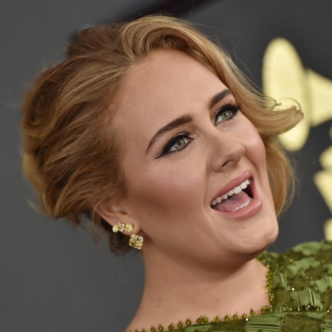 Las increíbles fotos con las que Adele ha celebrado sus 33 años