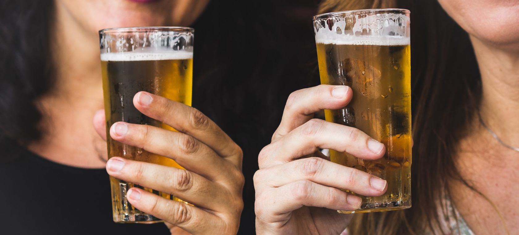 ¿Debes preocuparte por la cantidad de alcohol que bebes? La OMS tiene un test con la respuesta