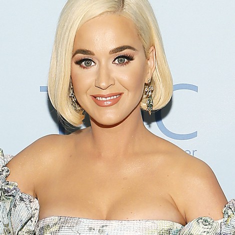 Katy Perry vuelve a presumir de figura pero Orlando Bloom rebaja su euforia con humor