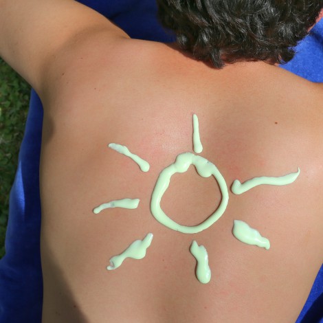 Las 10 mejores cremas solares para el verano 2021, según la OCU