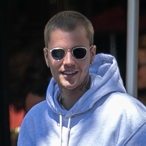 Justin Bieber pide a sus fans que se vayan de la puerta de su casa