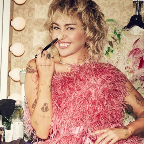 Miley Cyrus se desmelena como no la habíamos visto desde 2013