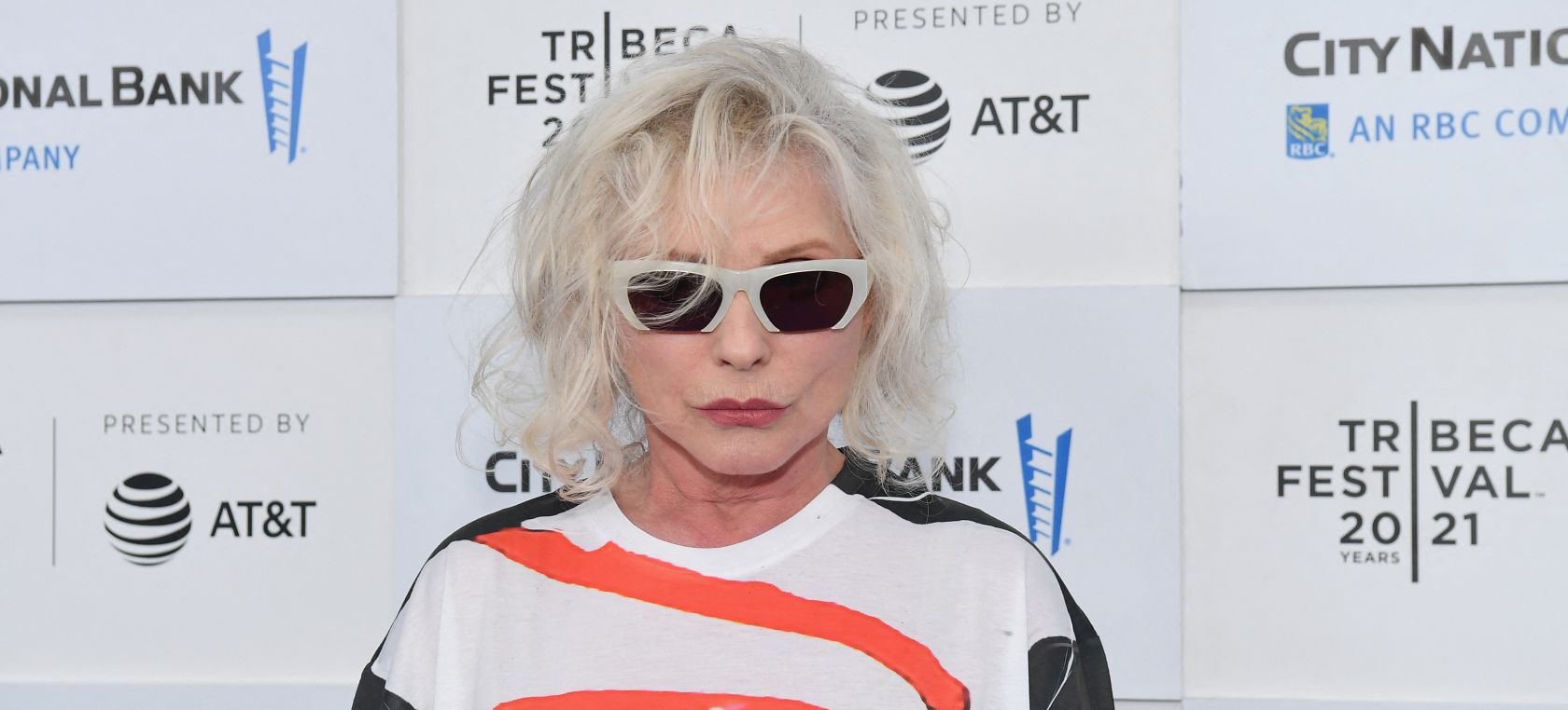 Blondie desvela una colaboración muy especial en su nuevo disco