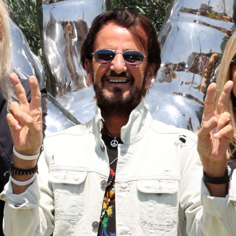 Ringo Starr celebra su 81 cumpleaños con un ritual muy hippie