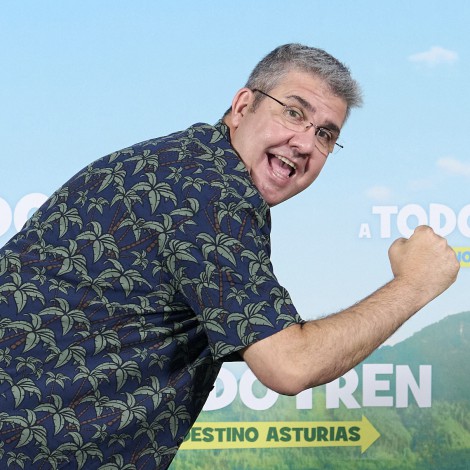 Flo pide perdón por sus palabras sobre las cómicas y Santiago Segura sale en su defensa