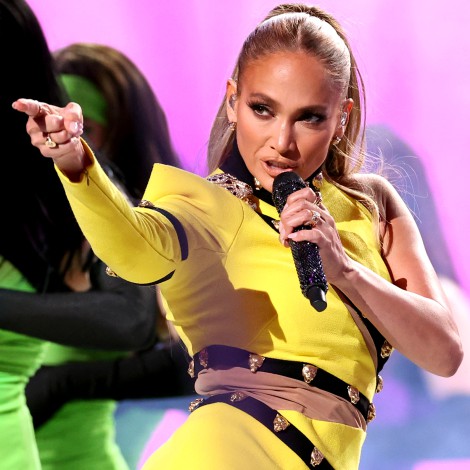 Jennifer Lopez y Rauw Alejandro suben la temperatura en ‘Cambia el paso’: ¿Canción del verano?