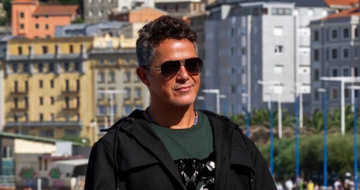 Alejandro Sanz comparte una foto de su hijo Dylan y Greeicy responde: Sois  igualitos | Big bang | LOS40