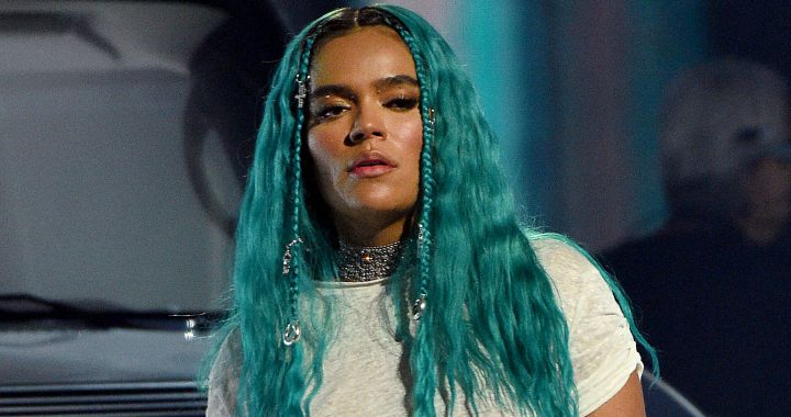 Karol G estrena '200 copas', una canción de sororidad absoluta para dedicar  desde ya a tu mejor amiga | LOS40 Urban | LOS40