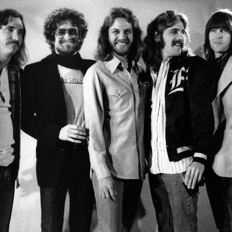 El fin de los Eagles: Un cruce de insultos y “patadas en el culo” entre Glenn Frey y Don Felder