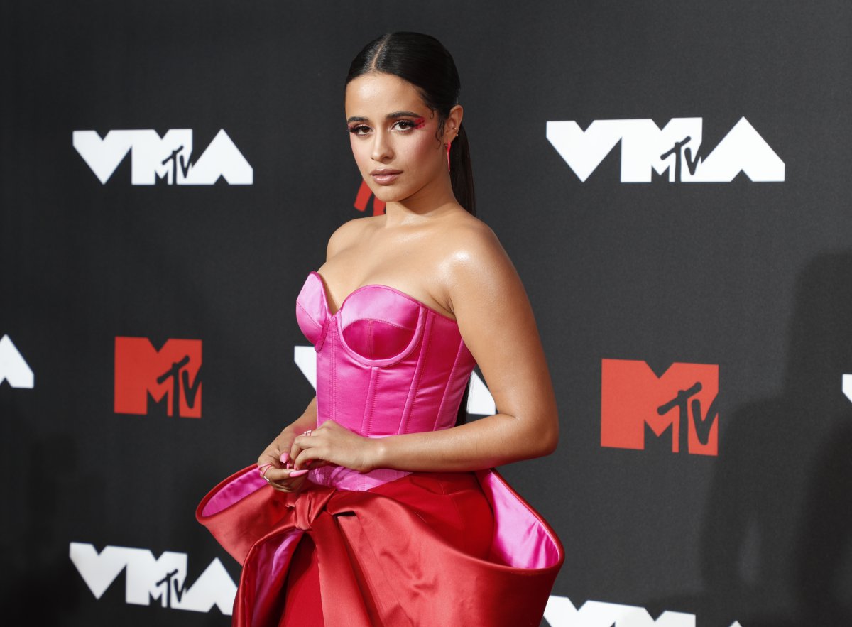 Camila Cabello, en la alfombra roja de los MTV VMAs 2021