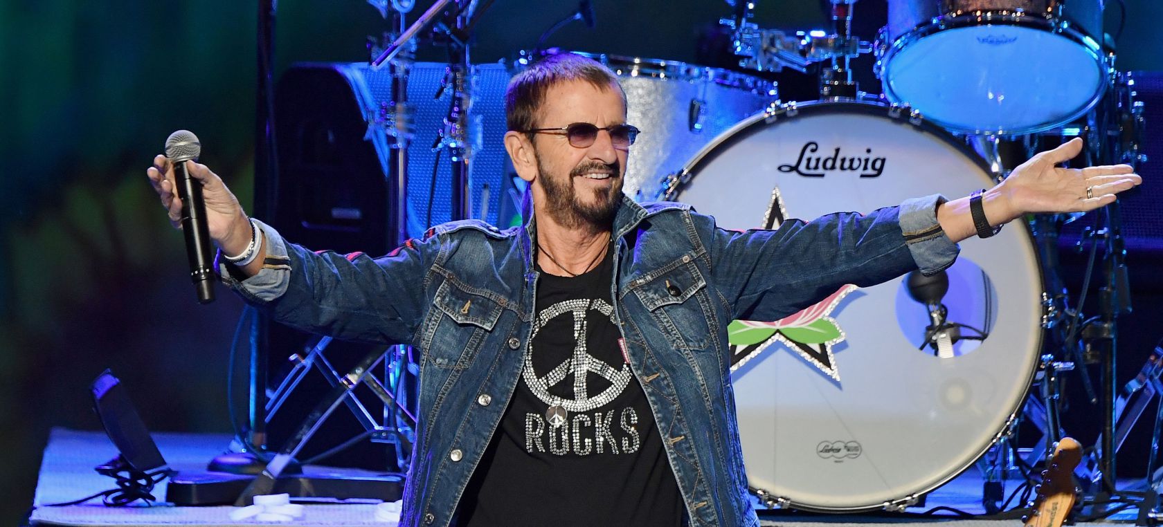 Ringo Starr, más positivo que nunca en su nuevo EP, ‘Change the World’