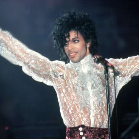 Abucheos, insultos, burlas: El infierno que hizo llorar a Prince cuando teloneó a los Rolling Stones