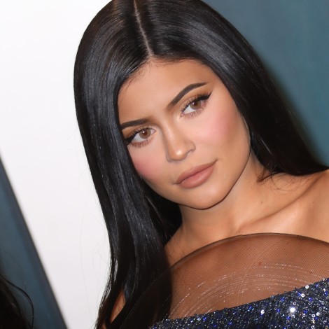 La imagen de Kylie Jenner completamente desnuda y ensangrentada recibe multitud de críticas