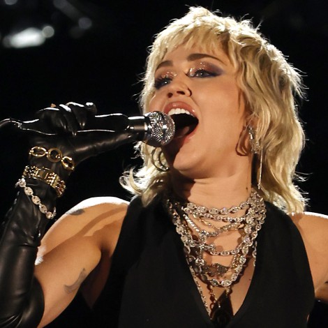 ¿Es Miley Cyrus la reina de los covers? Mira los más increíbles que ha hecho de Metallica o Janis Joplin