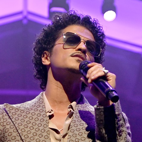 Bruno Mars presenta un adelanto del nuevo tema de Silk Sonic que desespera a sus fans