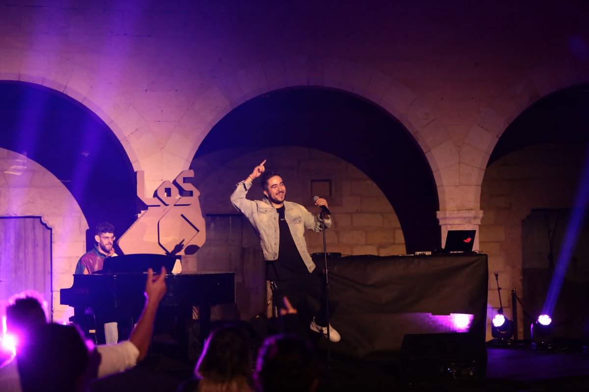Beret: las mejores imágenes de su Secret Show con LOS40 desde el Castillo de Bellver en Mallorca
