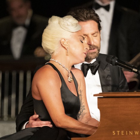 Bradley Cooper habla sobre los rumores de su relación romántica con Lady Gaga