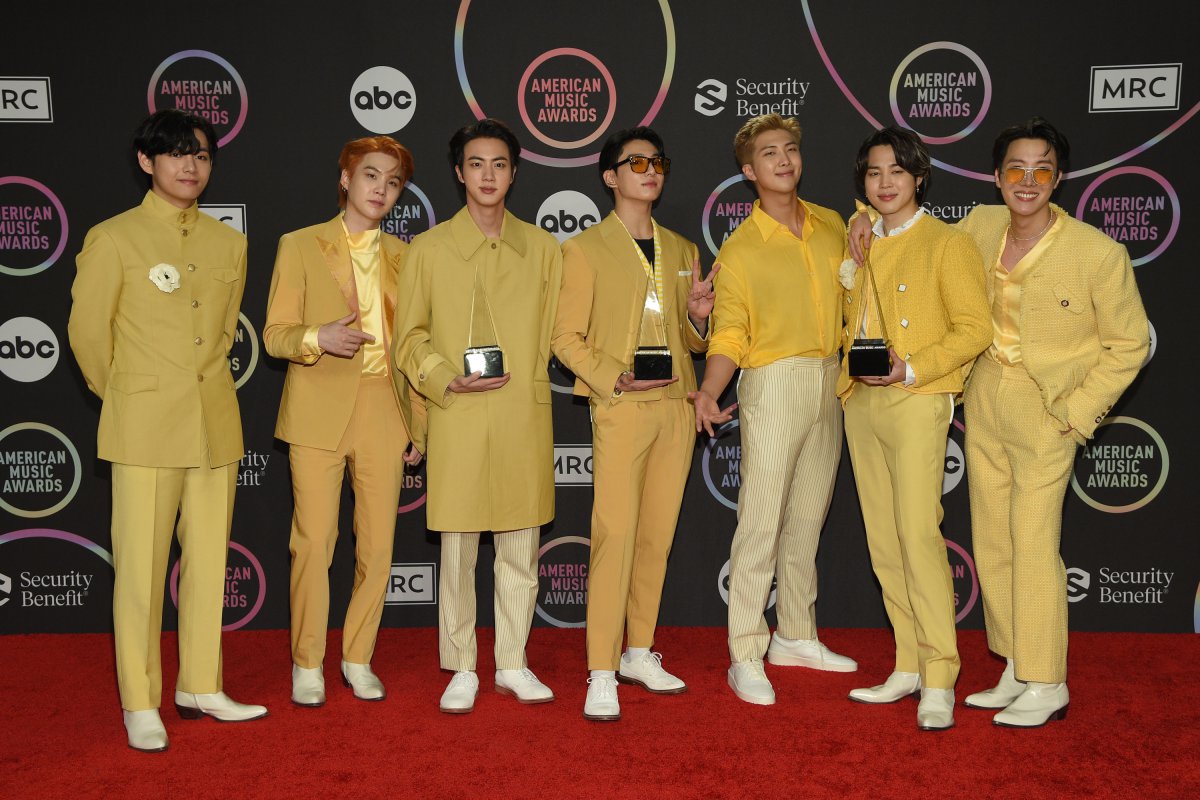 BTS, en la alfombra roja de los American Music Awards 2021