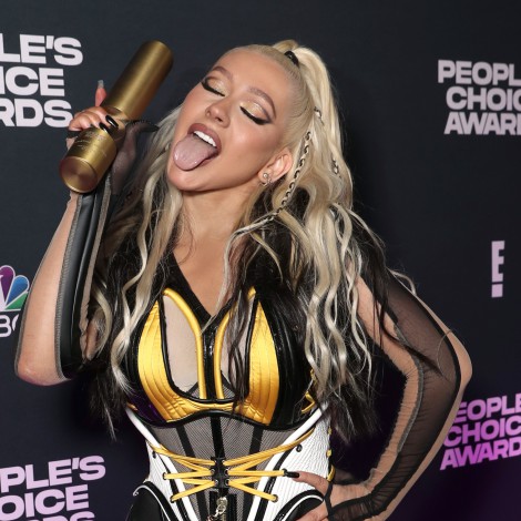 Christina Aguilera arrasa en los People's Choice Awards con su look retro de Dirrty