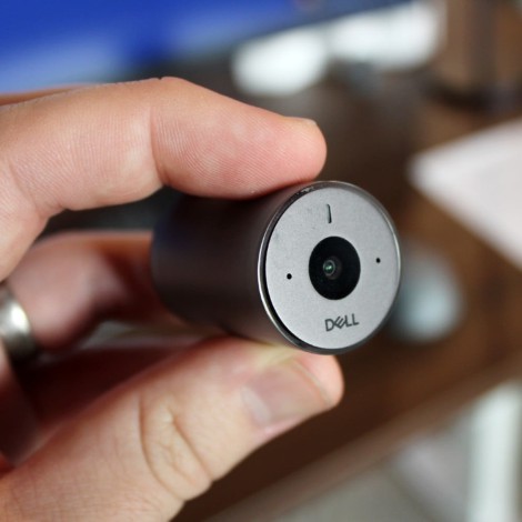 DELL tiene la webcam del futuro y puedes ponerla donde quieras