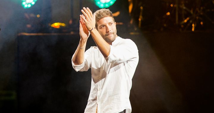 Jesus Calleja makes Pablo Alboran cry as he admits to a personal and musical crisis during his trip to Uganda |  Film and Television