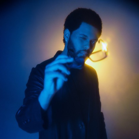The Weeknd presenta un mundo alternativo con los remixes de ‘Sacrifice’ y ‘Take My Breath’
