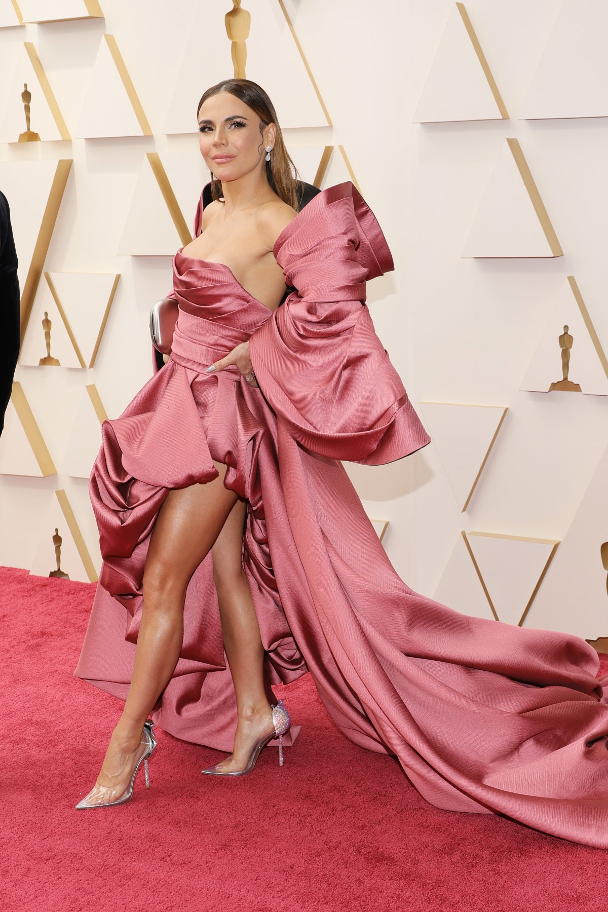 Carolina Gaitán en la alfombra roja de los Oscar 2022