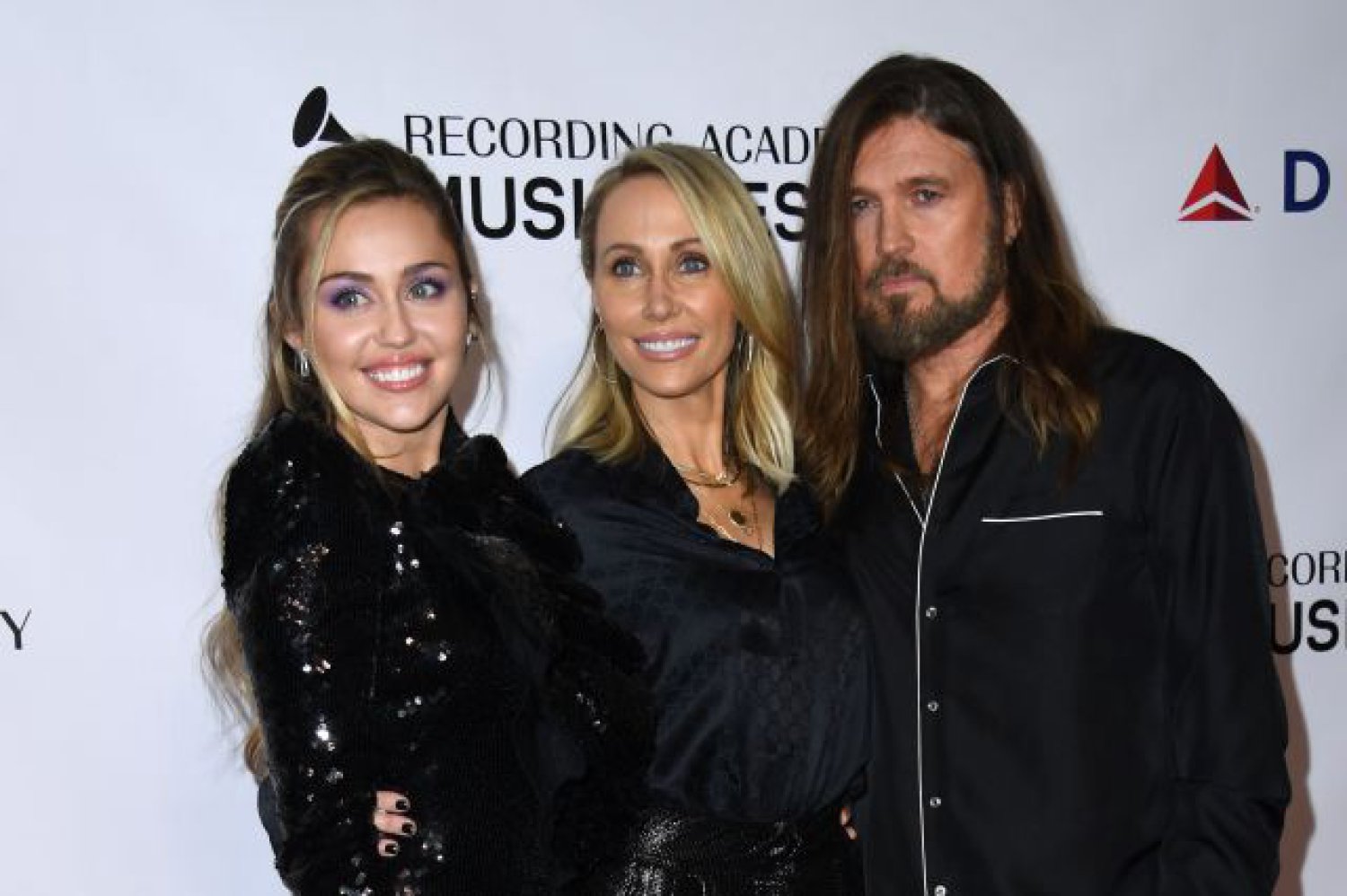 Los padres de Miley Cyrus, en trámites de divorcio ¡por tercera vez! | Love  40 | LOS40