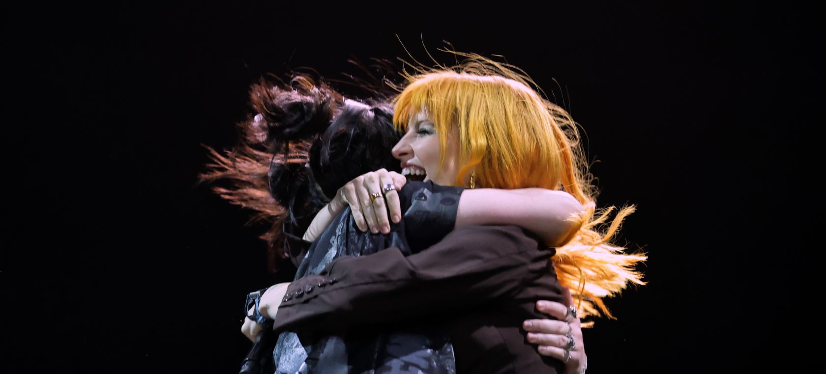 Billie Eilish sube a Hayley Williams al escenario del Coachella para cantar juntas un tema mítico de Paramore