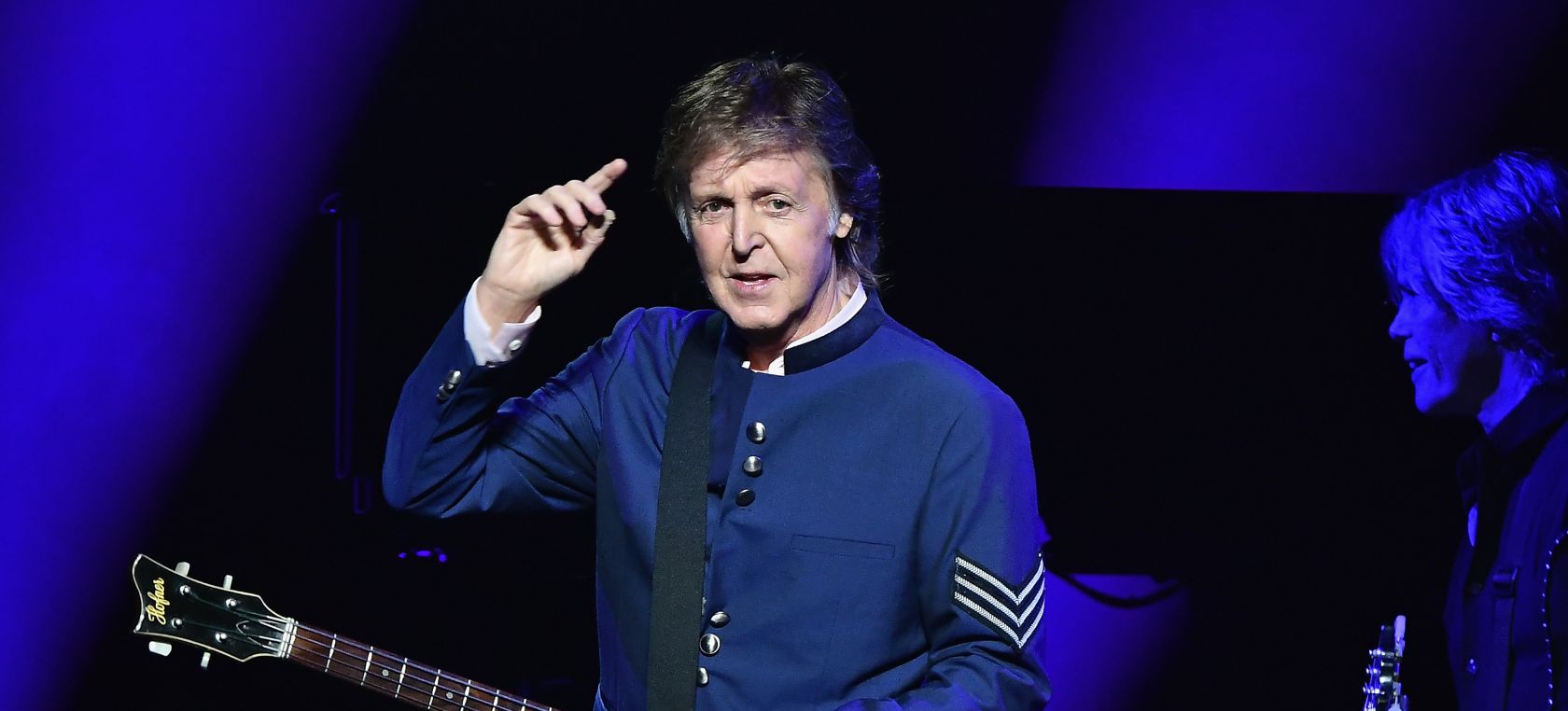 Paul McCartney canta un dueto con John Lennon en su regreso a los escenarios