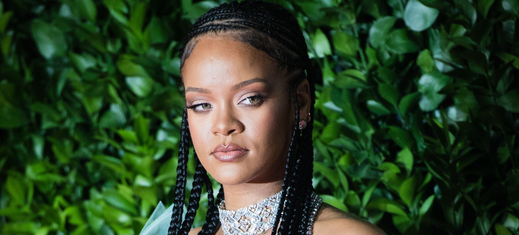 Rihanna cumple 17 años en la música: una carrera llena de éxitos y negocios