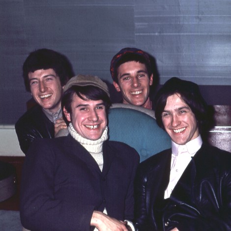 The Kinks: El día que Ray Davies cruzó el Atlántico dos veces para poner ‘refresco de cereza’ a ‘Lola’