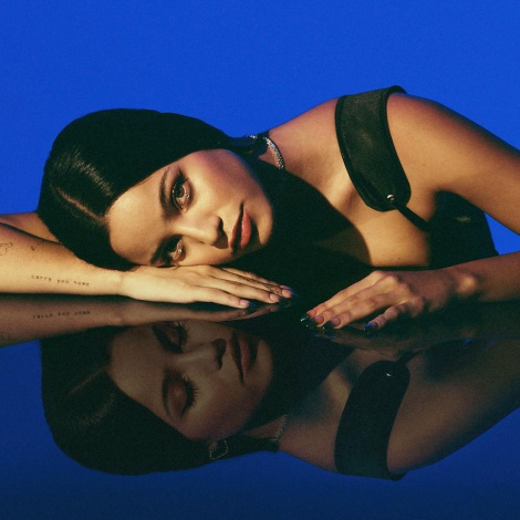 Emilia estrena su tan esperado álbum debut ‘Tú Crees En Mí?’ con una fusión de estilos