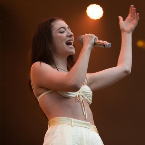 Lorde versiona 'Run Away With Me' de Carly Rae Jepsen en su concierto de Londres